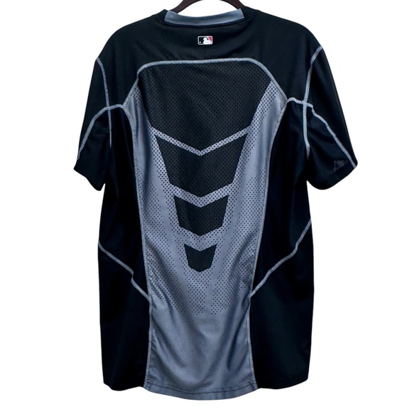 NIKE MIAMI MARLINS PRO COMBAT DRI-FIT AUTHENTIC COLLECTION FITTED SHORT SLEEVE T - Picture 4 of 10